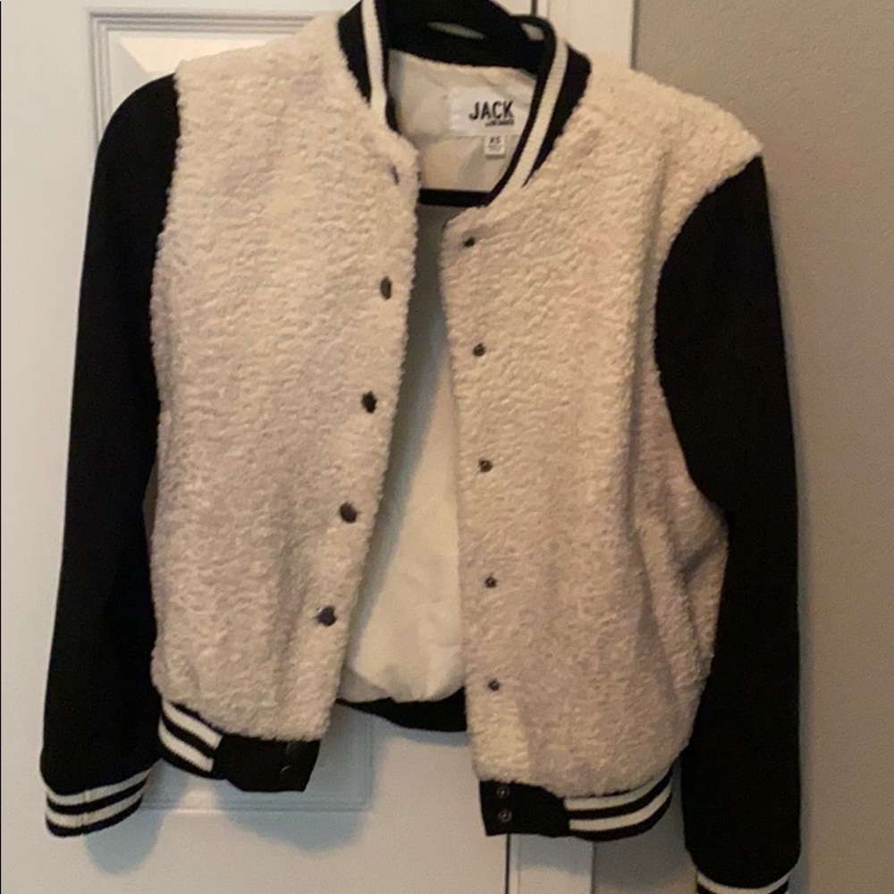 Bb Dakota bomber